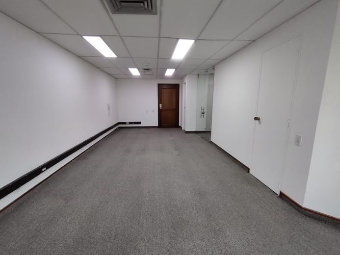Oficina en arriendo en La Ceja, 42 m² · foto 2 de 9
