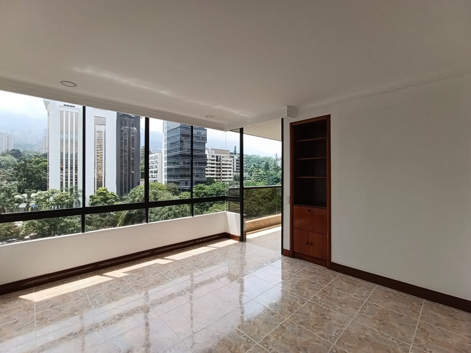 Apartamento en arriendo en El Poblado, Medellín · foto 4 de 20