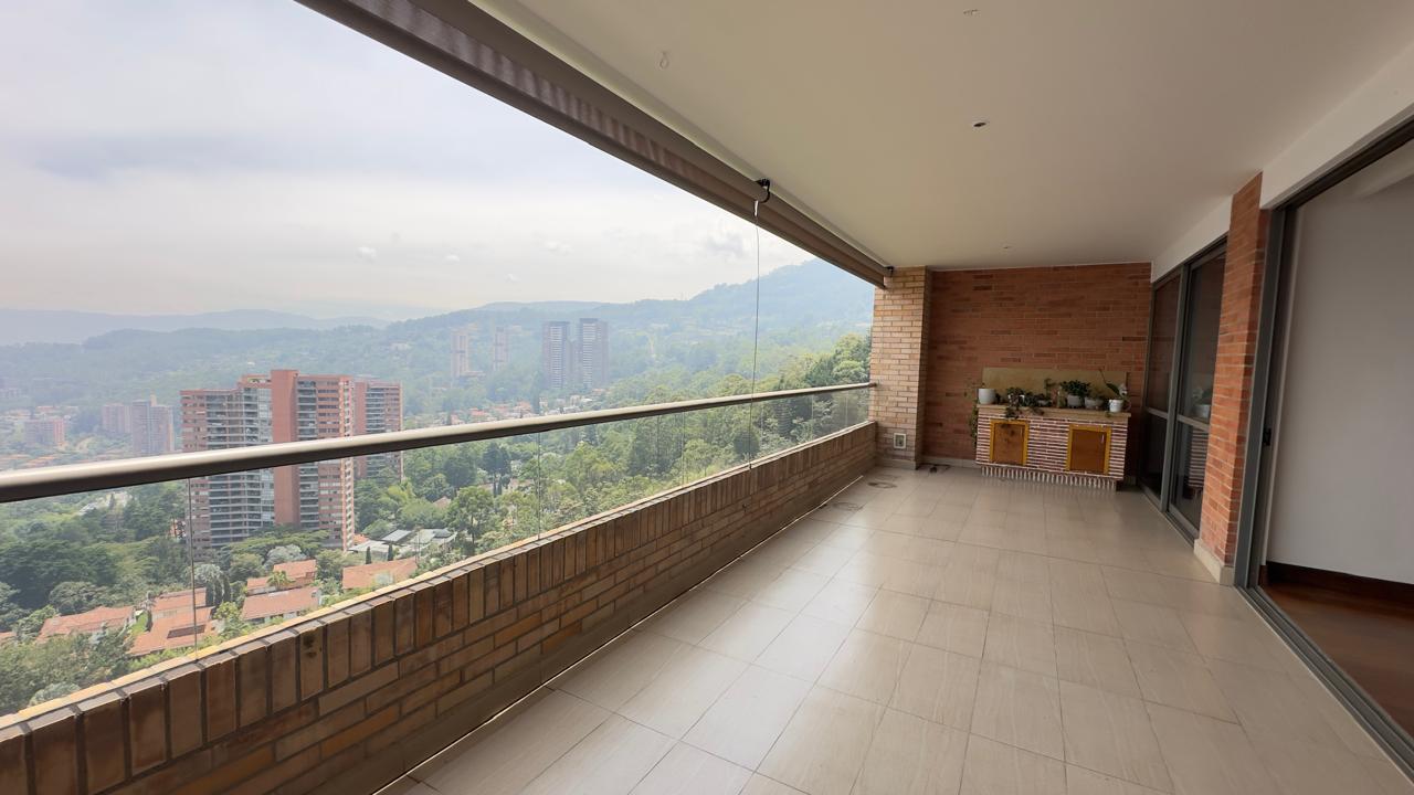 Apartamento en arriendo en El Poblado, Medellín · foto 18 de 19
