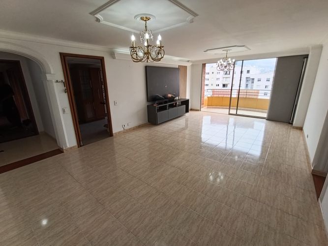 Apartamento de 4 alcobas en arriendo en Lorena, Medellín, 148 m² · foto 10 de 20
