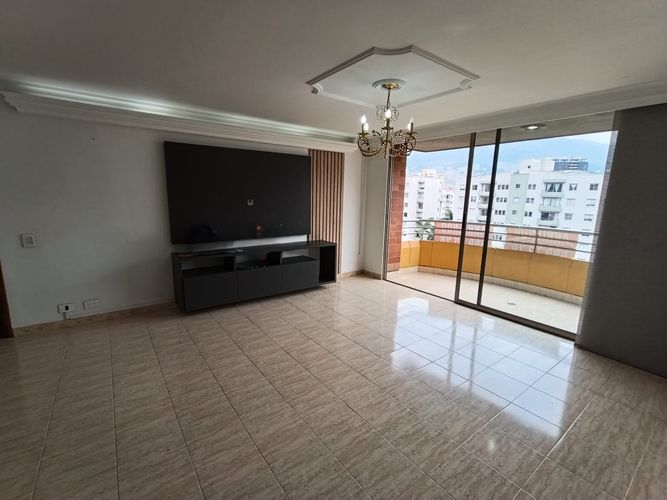 Apartamento de 4 alcobas en arriendo en Lorena, Medellín, 148 m² · foto 11 de 20