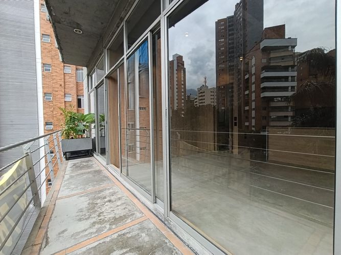 Apartamento de 1 alcoba en arriendo en El Poblado, Medellín, 66 m² · foto 2 de 12