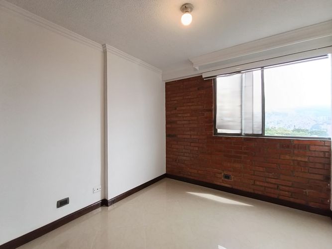 Apartamento de 3 alcobas en arriendo en Belén, Medellín, 85 m² · foto 8 de 18