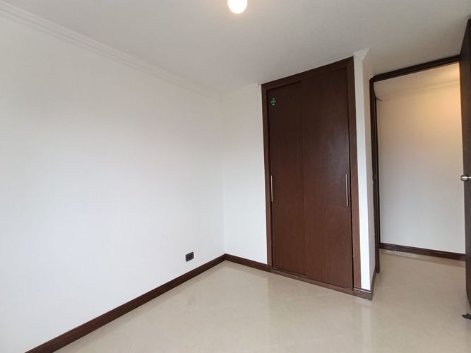 Apartamento de 3 alcobas en arriendo en Belén, Medellín, 85 m² · foto 9 de 18
