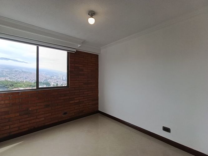 Apartamento de 3 alcobas en arriendo en Belén, Medellín, 85 m² · foto 10 de 18