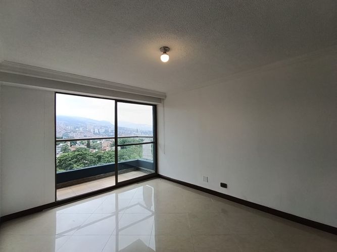 Apartamento de 3 alcobas en arriendo en Belén, Medellín, 85 m² · foto 11 de 18