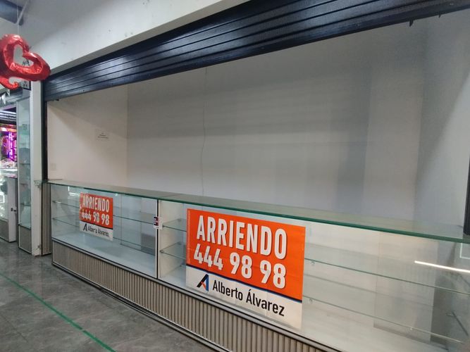 Local en arriendo en Guayaquil, Medellín, 15 m² · foto 3 de 10