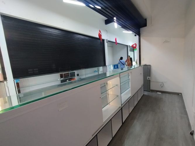 Local en arriendo en Guayaquil, Medellín, 15 m² · foto 6 de 10