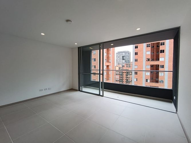 Apartamento de 2 alcobas en arriendo en El Poblado, Medellín, 85 m² · foto 3 de 20