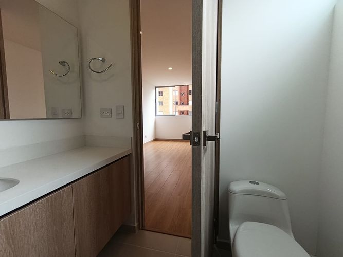 Apartamento de 2 alcobas en arriendo en El Poblado, Medellín, 85 m² · foto 17 de 20