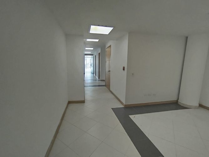Local en arriendo en El Porvenir, Rionegro, 348 m² · foto 12 de 16