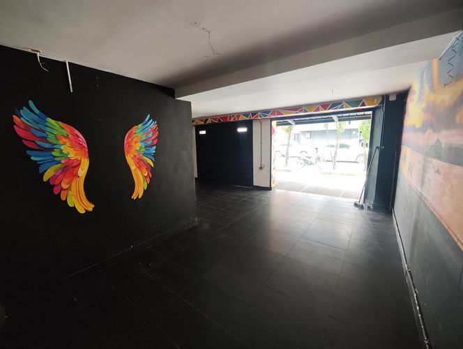 Local en arriendo en Laureles, Medellín, 82 m² · foto 2 de 12