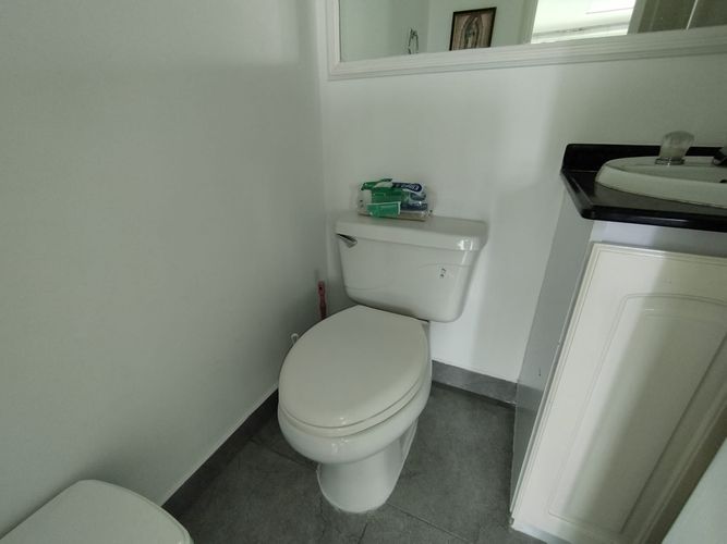 Oficina en arriendo en El Poblado, Medellín, 41 m² · foto 7 de 9