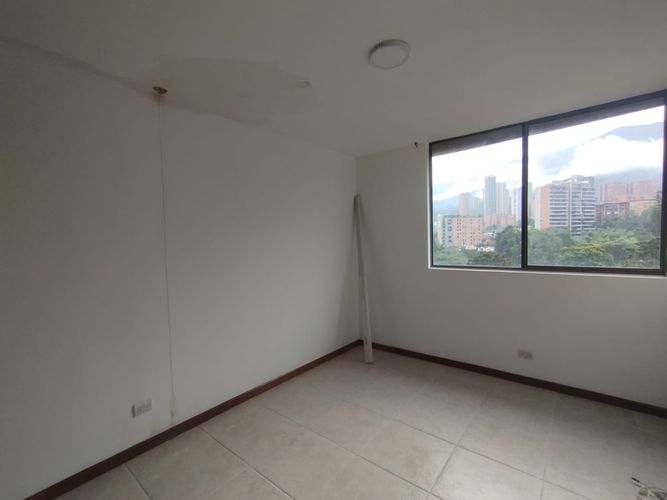 Apartamento de 3 alcobas en arriendo en El Diamante No. 2, Medellín, 128 m² · foto 11 de 20