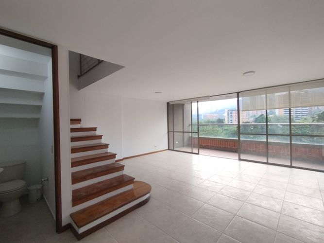 Apartamento de 3 alcobas en arriendo en El Diamante No. 2, Medellín, 128 m² · foto 12 de 20