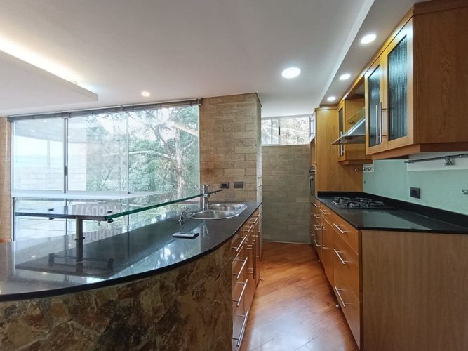Apartamento de 1 alcoba en arriendo en El Poblado, Medellín, 86 m² · foto 5 de 19