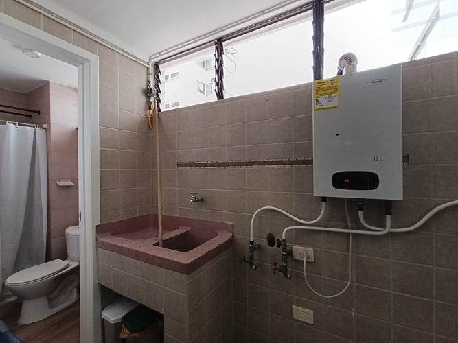 Apartamento de 3 alcobas en arriendo en Las Lomas, Medellín, 107 m² · foto 11 de 11