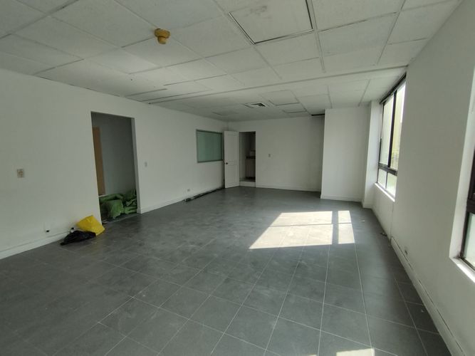 Oficina en arriendo en El Poblado, Medellín, 39 m² · foto 4 de 7