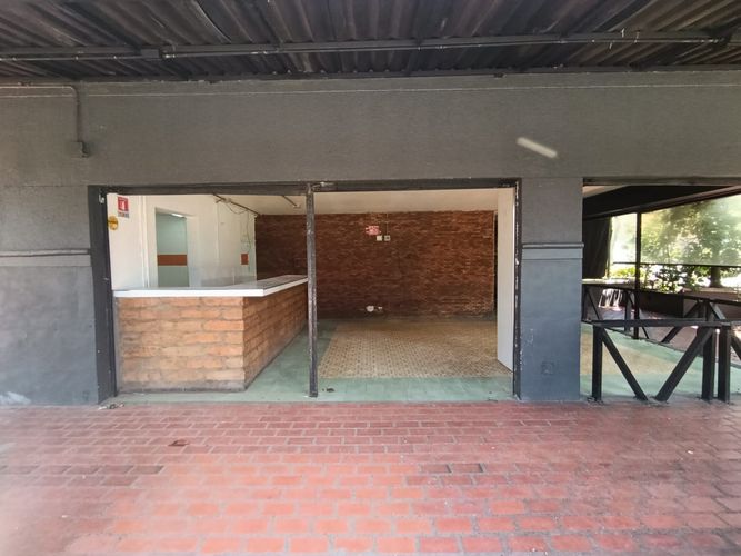 Local en arriendo en La Castellana, Medellín, 47 m² · foto 2 de 15