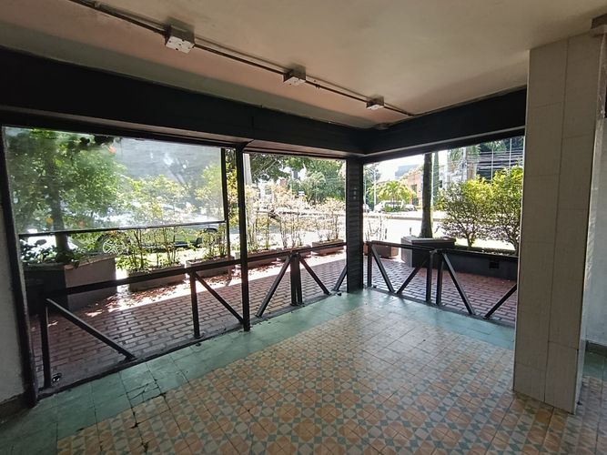 Local en arriendo en La Castellana, Medellín, 47 m² · foto 5 de 15