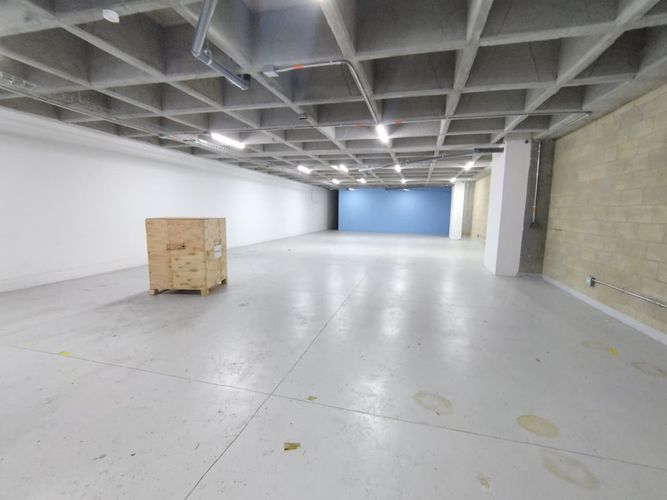 Bodega en arriendo en Suramérica, Itagüí, 331 m² · foto 6 de 10
