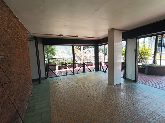 Local en arriendo en La Castellana, Medellín, 47 m² · foto 6 de 15