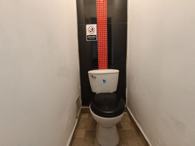 Local en arriendo en La Castellana, Medellín, 47 m² · foto 15 de 15