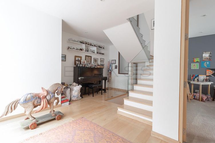 Casa de 3 alcobas en venta en El Nogal, Bogotá, 500 m² · foto 9 de 24