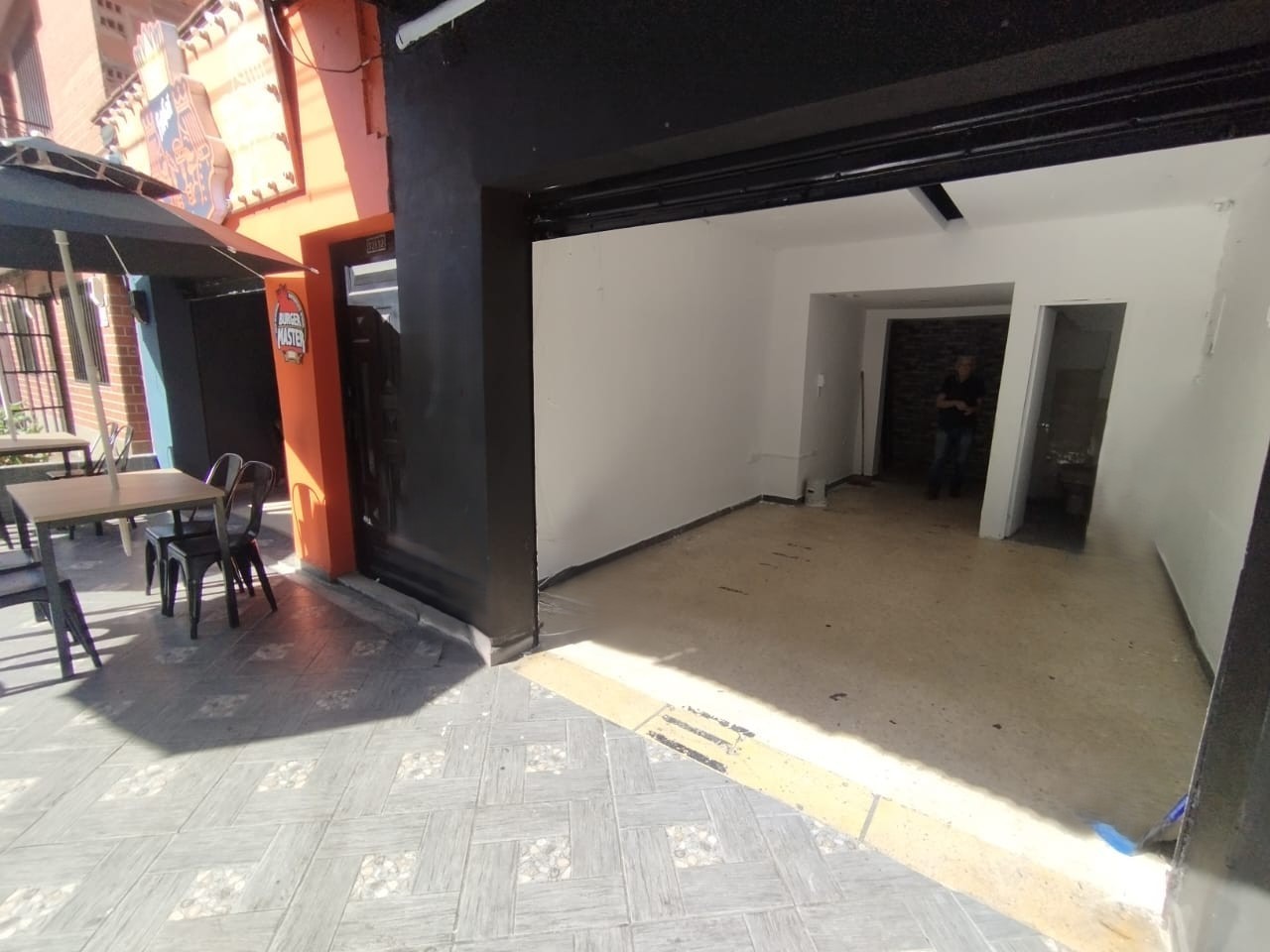 Retail space for rent in La gran avenida, Bello