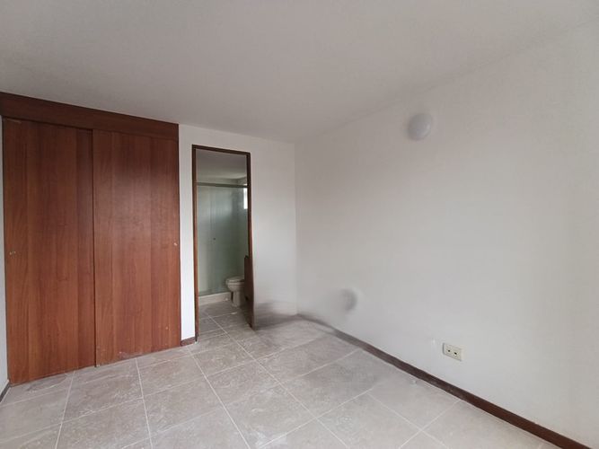 Apartamento de 2 alcobas en arriendo en El Poblado, Medellín, 70 m² · foto 7 de 17