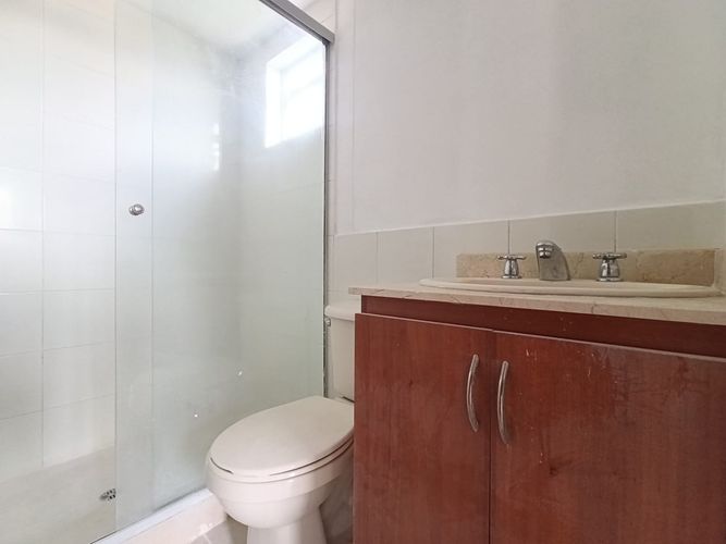 Apartamento de 2 alcobas en arriendo en El Poblado, Medellín, 70 m² · foto 9 de 17