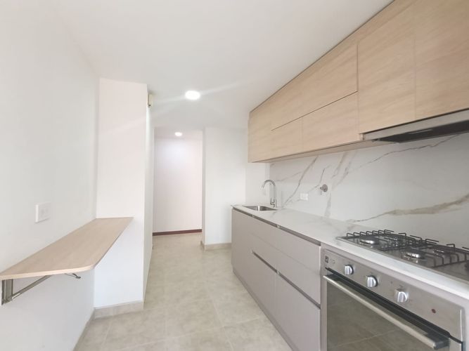 Apartamento de 3 alcobas en arriendo en El Poblado, Medellín, 90 m² · foto 11 de 20
