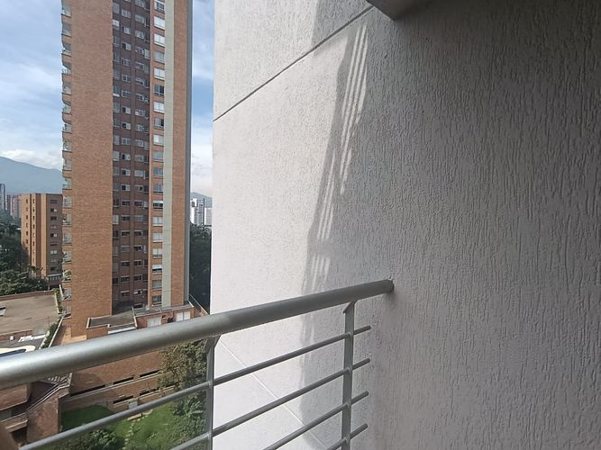 Apartamento de 3 alcobas en arriendo en El Poblado, Medellín, 90 m² · foto 19 de 20