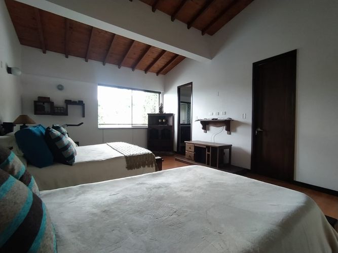 Casa de 4 alcobas en arriendo en Canto De Luna, Envigado, 200 m² · foto 2 de 20