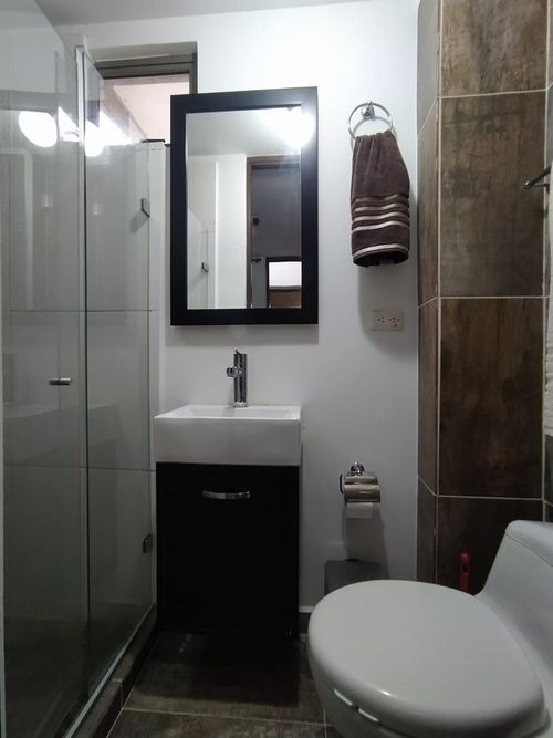 Casa de 4 alcobas en arriendo en Canto De Luna, Envigado, 200 m² · foto 3 de 20