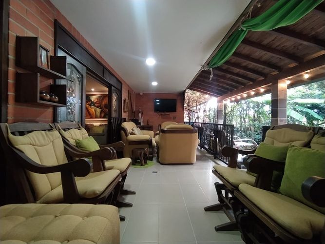 Casa de 4 alcobas en arriendo en Canto De Luna, Envigado, 200 m² · foto 12 de 20