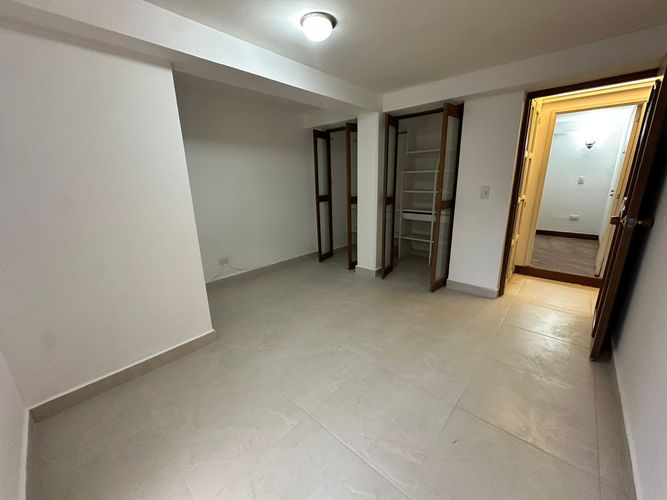 Apartamento de 3 alcobas en arriendo en Las Lomas, Medellín, 130 m² · foto 13 de 17