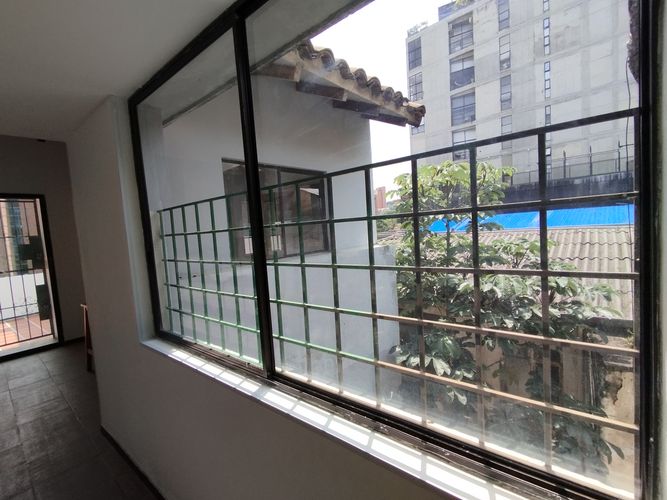 Casa de 3 alcobas en venta en Centenario, Cali, 160 m² · foto 2 de 9