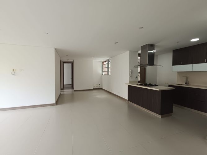 Apartamento de 3 alcobas en arriendo en Loma Del Esmeraldal, Envigado, 120 m² · foto 5 de 20