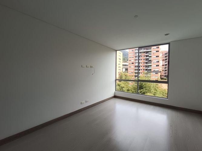 Apartamento de 3 alcobas en arriendo en Loma Del Esmeraldal, Envigado, 120 m² · foto 11 de 20