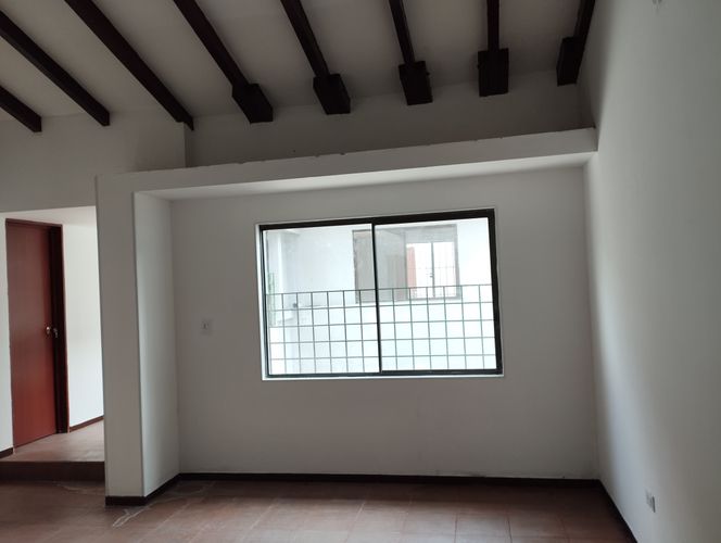 Casa de 3 alcobas en venta en Centenario, Cali, 160 m² · foto 8 de 9