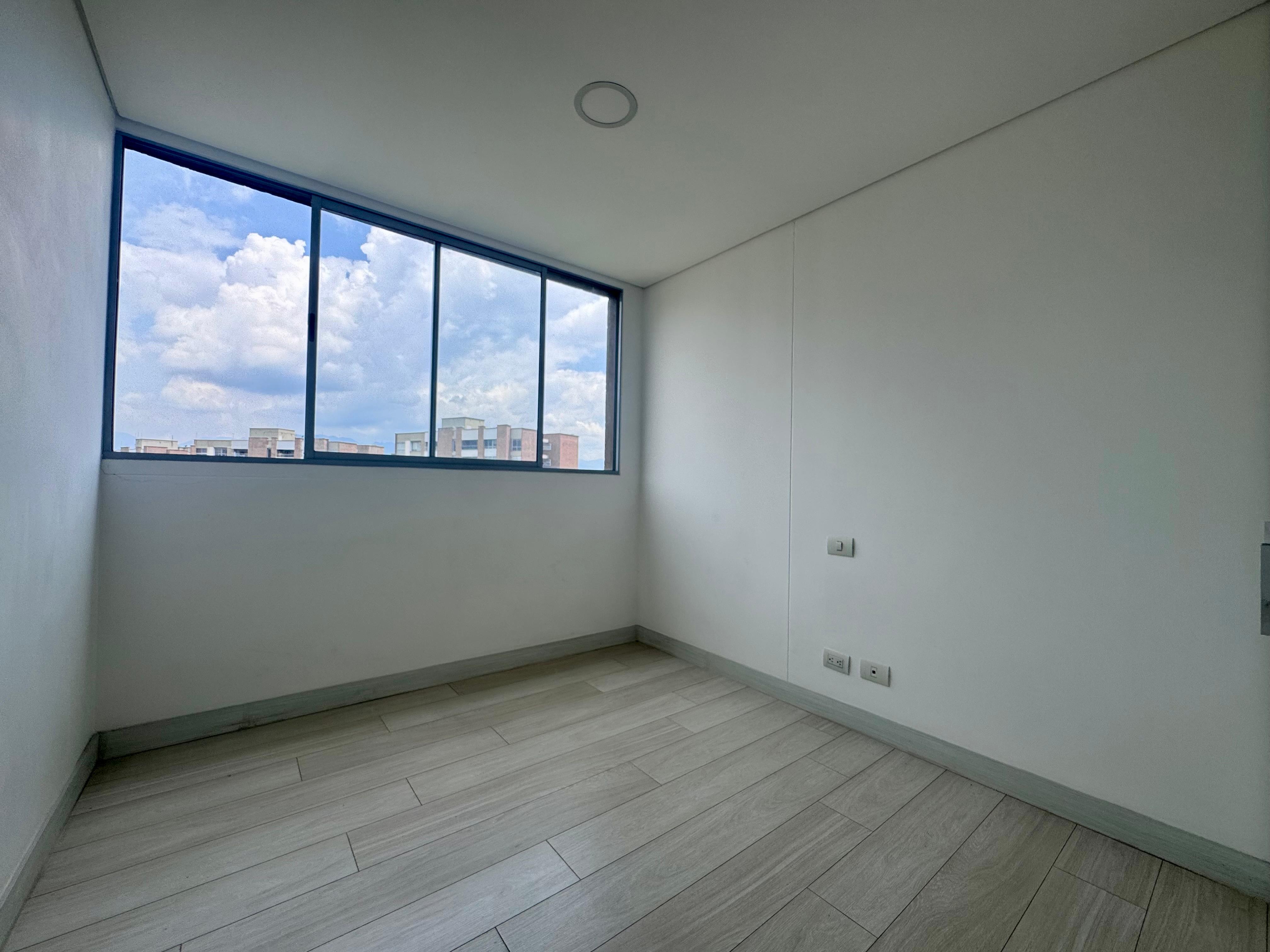 Apartamento en arriendo en Loma Del Esmeraldal, Envigado · foto 8 de 13
