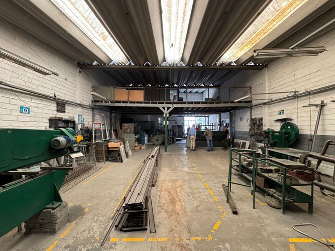 Bodega en arriendo en Trinidad, Medellín, 330 m² · foto 3 de 20