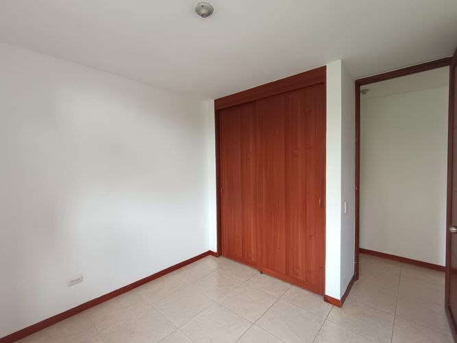 Apartamento de 3 alcobas en arriendo en Loma Del Esmeraldal, Envigado, 87 m² · foto 15 de 20