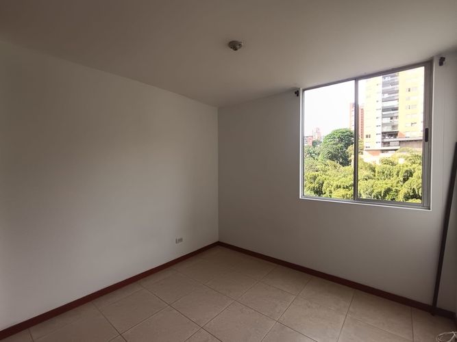 Apartamento de 3 alcobas en arriendo en Loma Del Esmeraldal, Envigado, 87 m² · foto 16 de 20