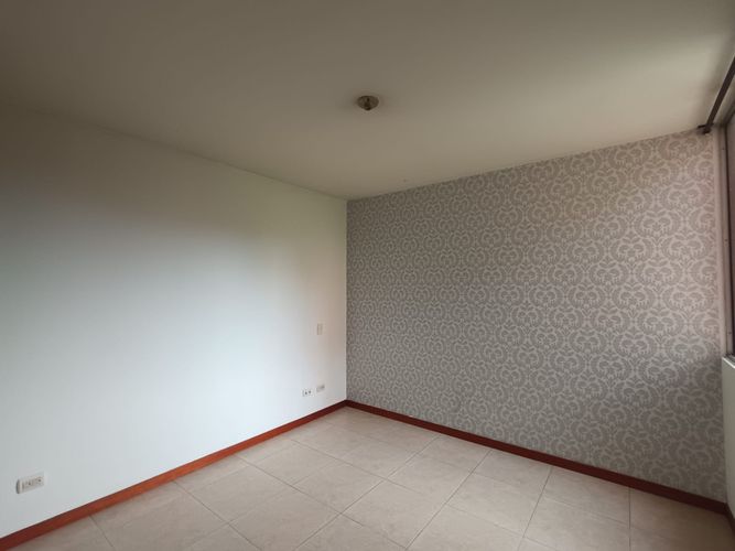 Apartamento de 3 alcobas en arriendo en Loma Del Esmeraldal, Envigado, 87 m² · foto 17 de 20