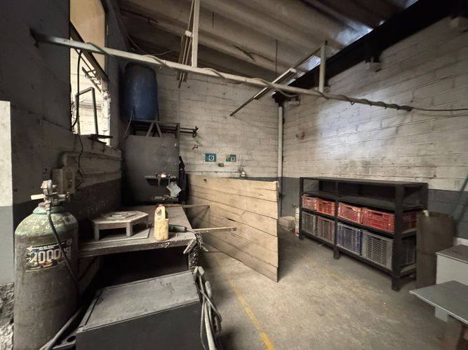 Bodega en arriendo en Trinidad, Medellín, 330 m² · foto 14 de 20