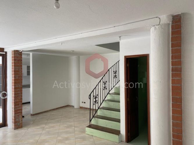 Casa de 4 alcobas en venta en Rionegro, 170 m² · foto 3 de 17