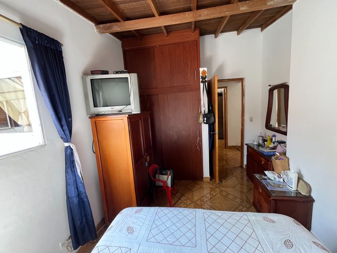 Casa de 5 alcobas en venta en La Floresta, Medellín, 120 m² · foto 9 de 24