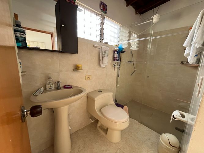 Casa de 5 alcobas en venta en La Floresta, Medellín, 120 m² · foto 7 de 24